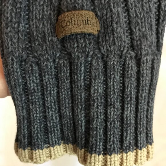 Columbia Men's Heavy Duty Knit V neck Sweater Fall Gray cable knit Size Medium - Picture 3 of 16